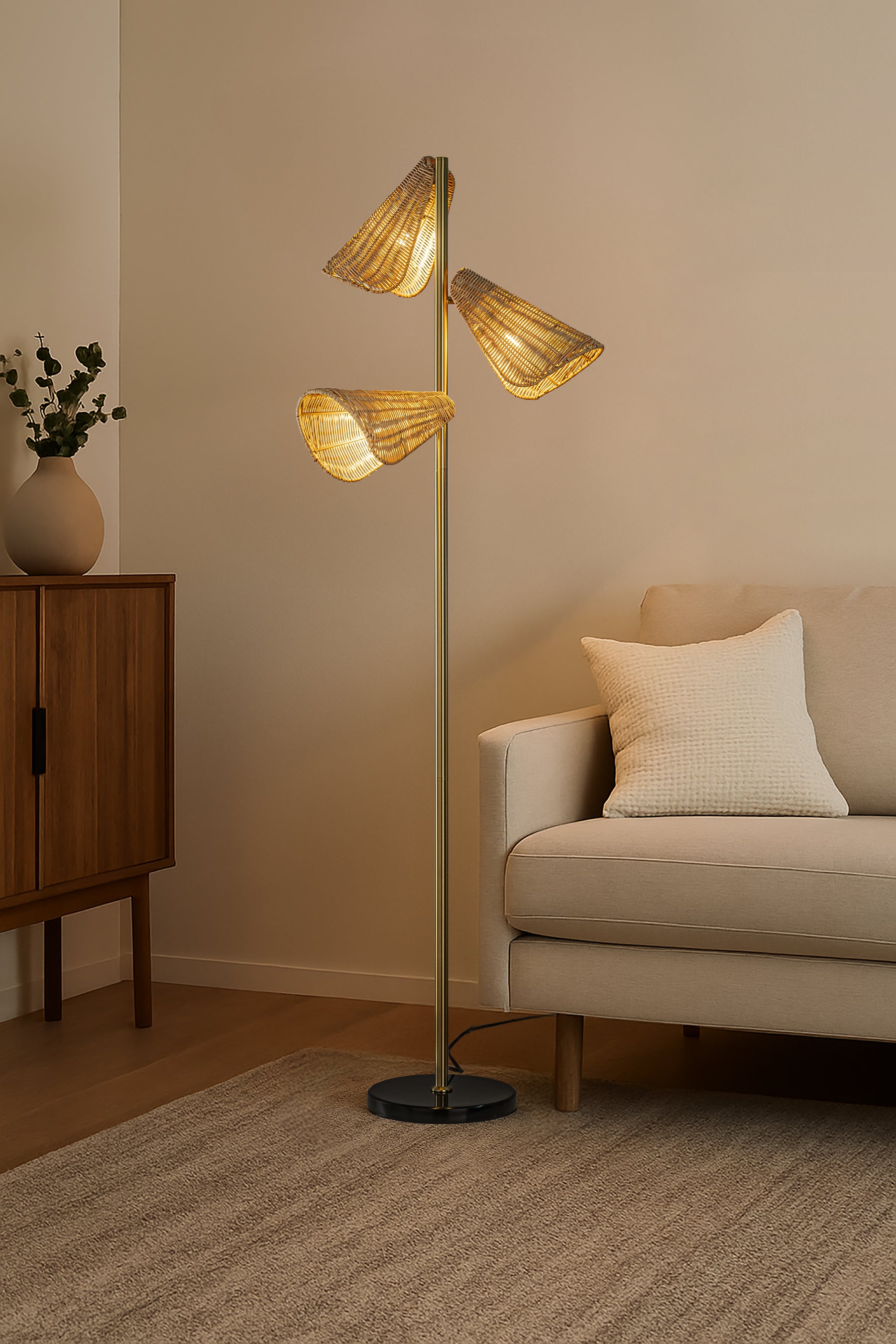 61'' Farmhouse Handwoven Rattan Floor Lamp Coastal 3-Light Standing Lamp With Antique Brass Finish Black Marble Base For Bedroom Living Room