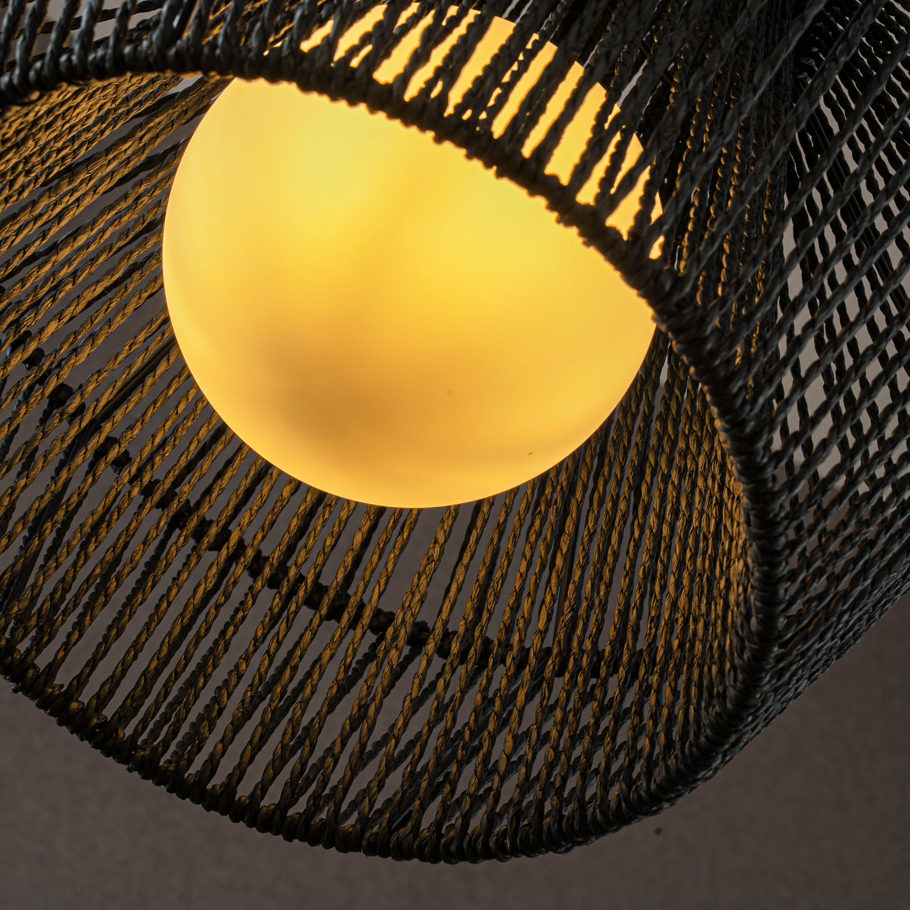 1-Light Modern Black Hand-Woven Rattan Chandelier Bubble Trasitional Cylinder Medium Natura Pendant Light For Dining Room Bedroom