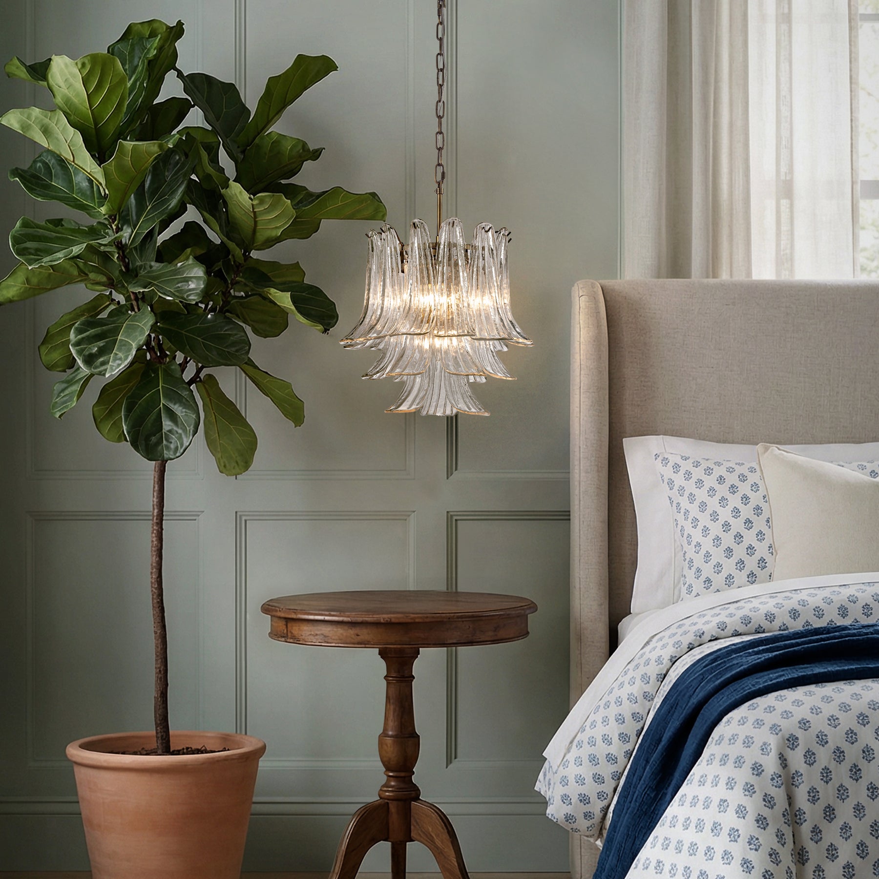 18'' Wide Mid-Century Modern Chandelier 4-Light 3-Tier Clear Art Glass Pendant Light In Antique Bronze Finish For Dining Room Foyer Bedroom