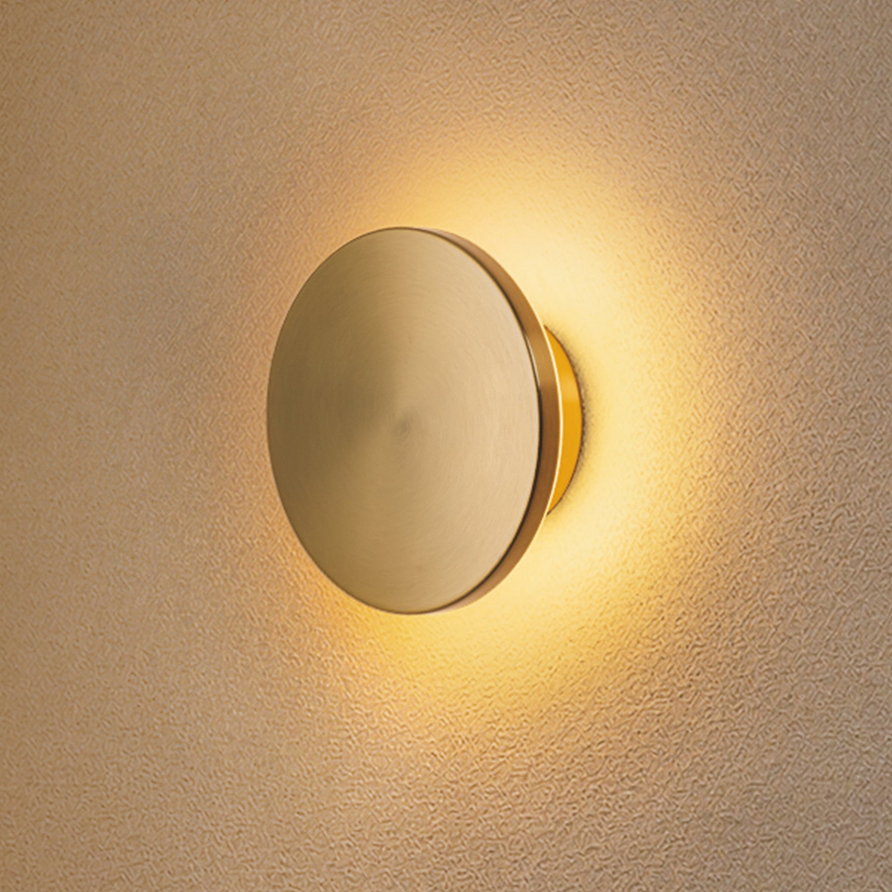 6.7 in. Rechargeable Integrated LED Wall Sconce in Brushed Brass, Cordless Indoor Wall Light