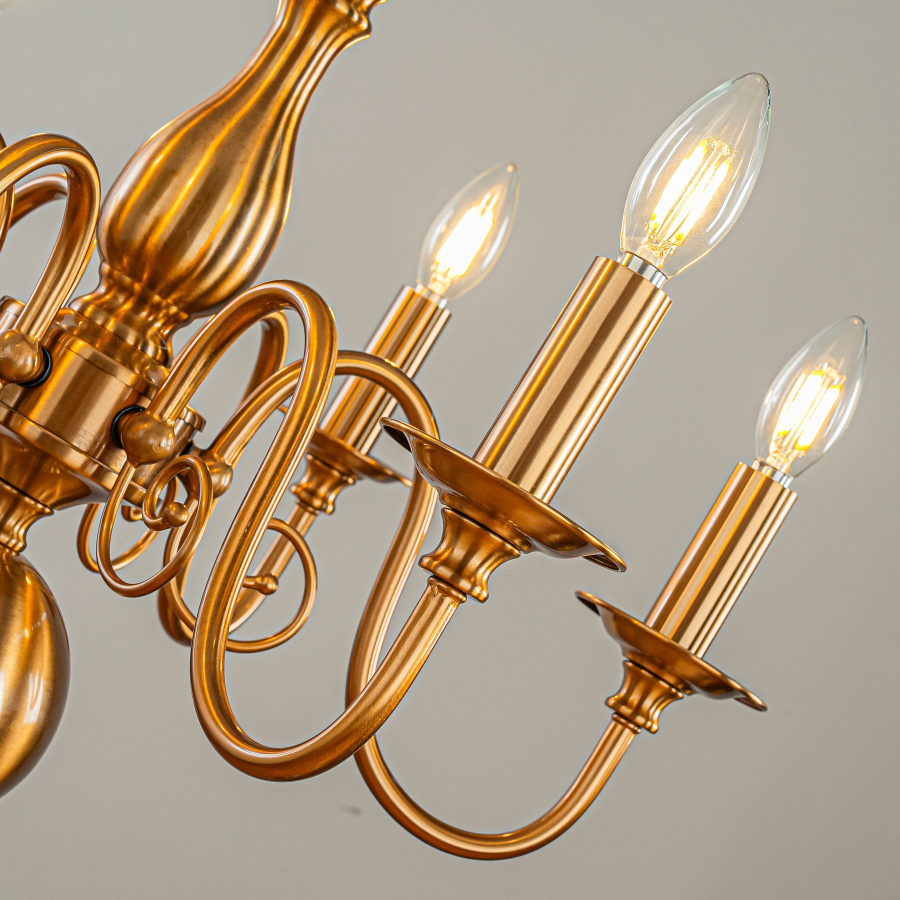 24'' 6-Light Dimmable French Country Chandelier in Antique Brass Adjustable Vintage Candle Style Pendant Lighting for Dining Room or Foyer