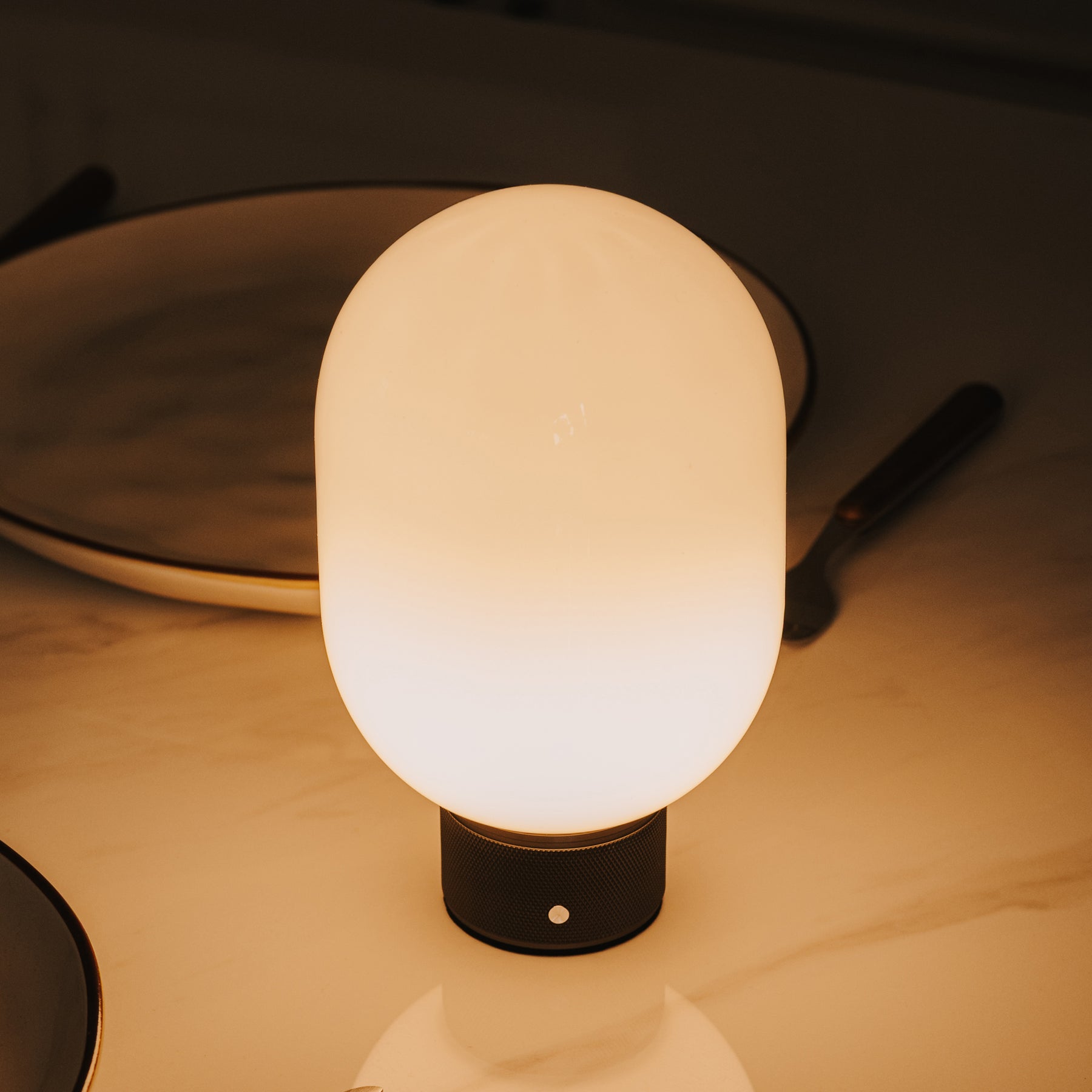 Modern Opal Glass Cordless Rechargeable Table Lamp Unique/Statement Dimmable LED Bedside Lamp For Cozy Bedroom